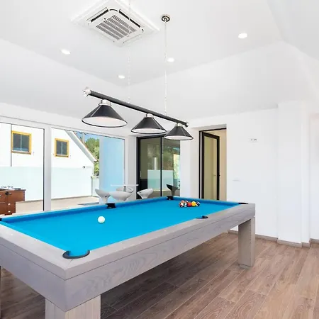 Whome Hideaway Luxury Family W/ S-pool & Ac *