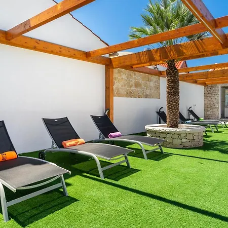 Whome Hideaway Luxury Family W/ S-pool & Ac Apartment