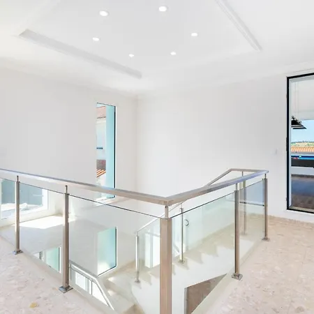 Whome Hideaway Luxury Family W/ S-pool & Ac Appartement