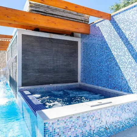 Whome Hideaway Luxury Family W/ S-pool & Ac
